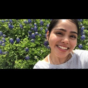 Meet your Posher, Kayla